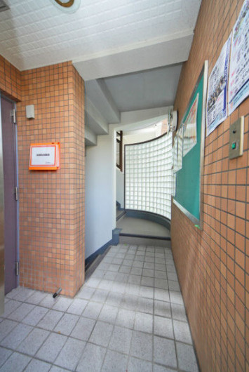 グランシャリオ六甲のエントランス