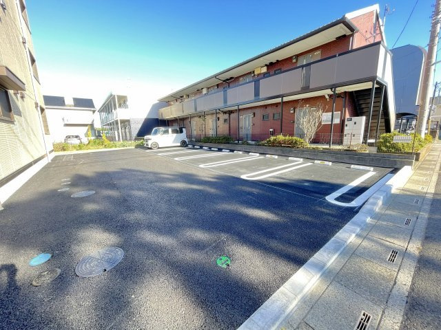 メルヴェーユⅡの駐車場