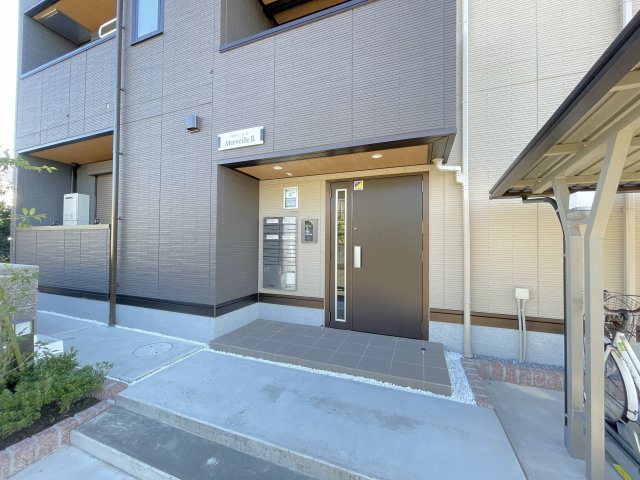 メルヴェーユⅡのエントランス