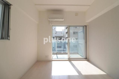 【居間・リビング】 | Primavera Nishi Shinsaibashi