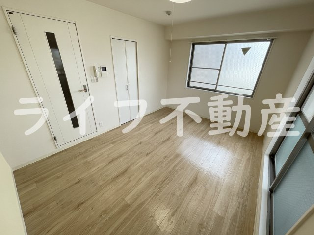 カーサセレノⅡの居間・リビング|ゆったり過ごせる居間です