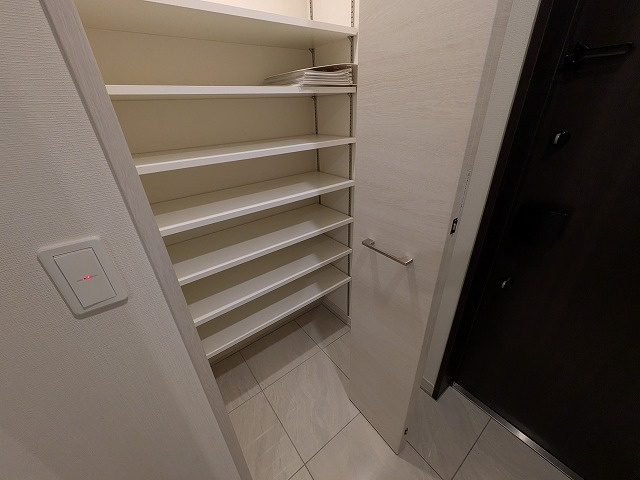 【玄関】 | グランドパレス黒崎ランドマークス（C-8）