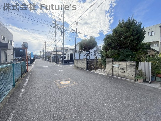 三郷市高州1丁目　建築条件無し売地　全1棟の前面道路含む現地写真|前面道路含む現地写真です。