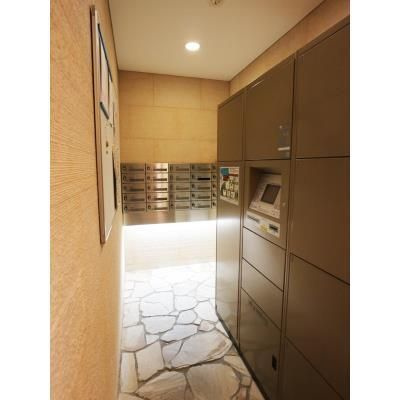 グリーンヒルズ河田町のエントランス