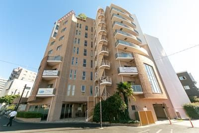 グリーンヒルズ河田町の外観