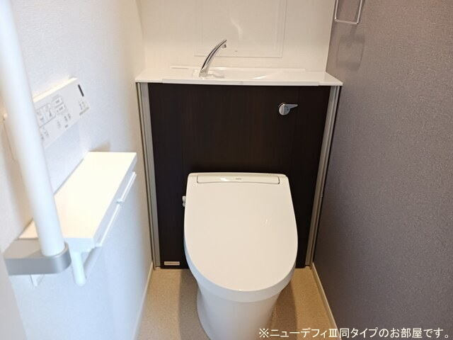 【トイレ】 | グラースフルール | 清潔感のあるトイレです
