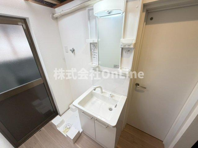 加美東5丁目貸家の独立洗面台