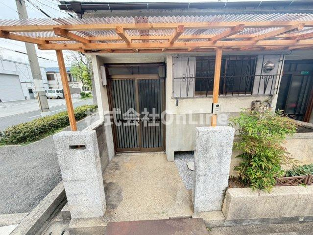 加美東5丁目貸家のエントランス