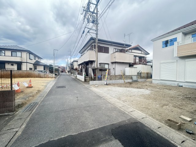 新築　高崎市石原町　Heatful　Town　1号棟の前面道路含む現地写真|現地写真　南西側接道幅員約4.5ｍ