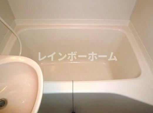 クリスタル和幸の浴室