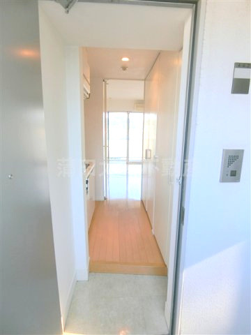 Vetlo(ヴェトロの玄関|玄関