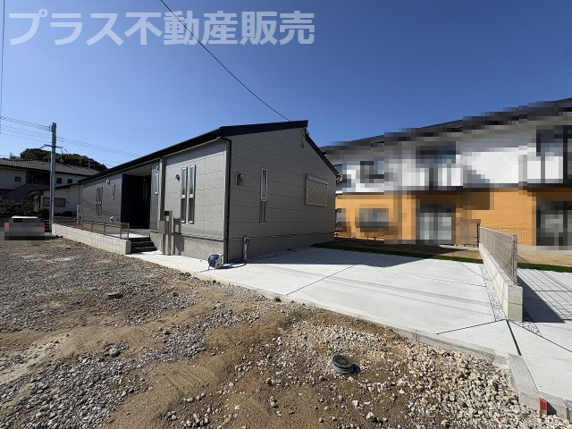 【外観】 | 糟屋郡新宮町夜臼2丁目・平屋　1号棟（全4棟）【仲介手数料無料・0円】 | 完成しました。物件内部もご見学頂けます。プラス不動産販売にお任せ下さい。