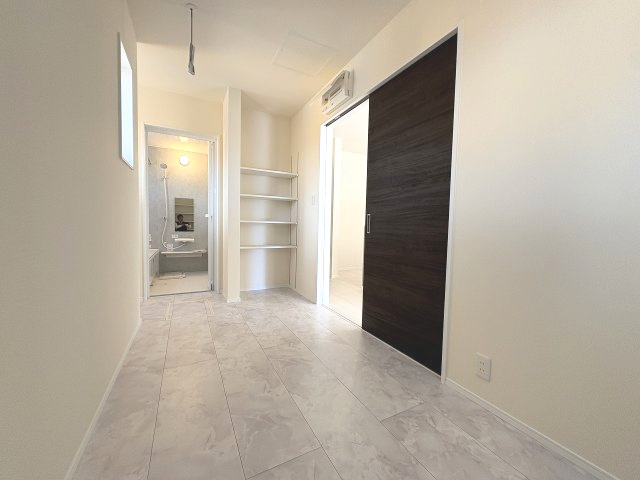 【洗面所】 | 糟屋郡新宮町夜臼2丁目・平屋　1号棟（全4棟）【仲介手数料無料・0円】 | 現地写真。