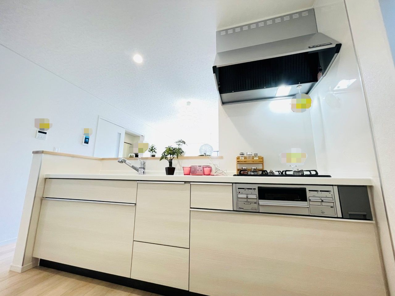 岡崎市六名南第3　新築分譲住宅　全2棟　1号棟のキッチン|使い勝手の良いシステムキッチン。