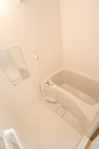 大阪市城東区関目４丁目の賃貸マンションの浴室