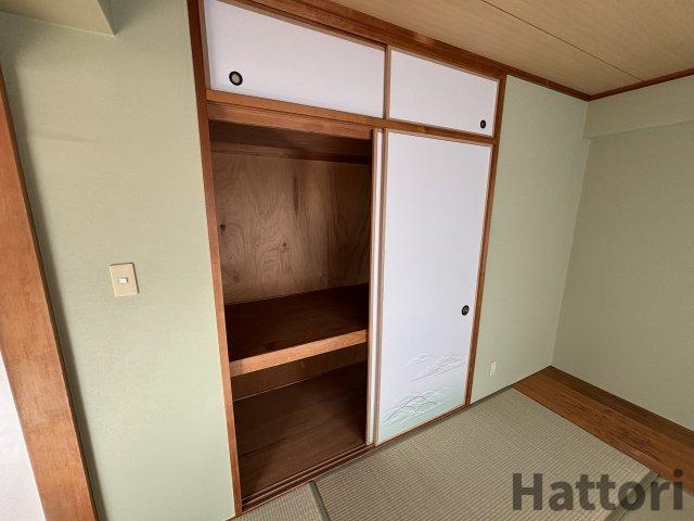 ソレイユ　ルヴァーン小曽根の収納