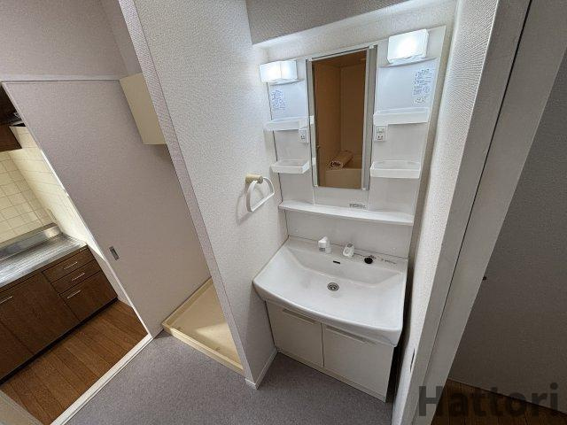 ソレイユ　ルヴァーン小曽根の洗面所