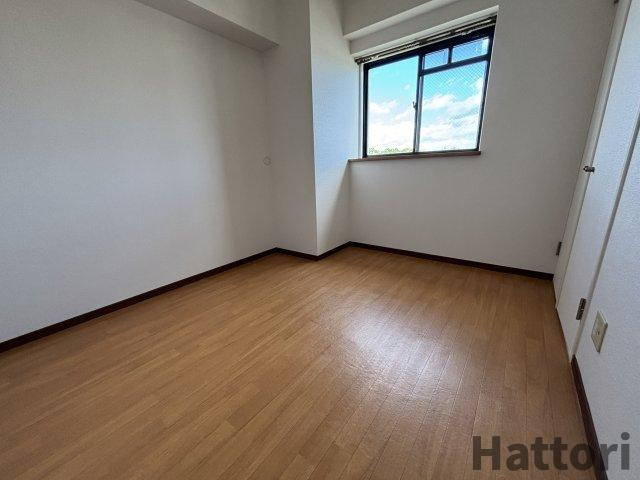 ソレイユ　ルヴァーン小曽根の居間・リビング