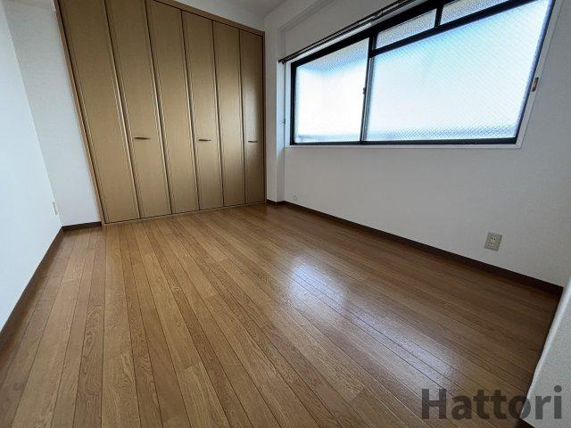 ソレイユ　ルヴァーン小曽根の居間・リビング