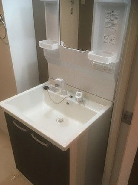 レピュア南千住レジデンスの洗面所