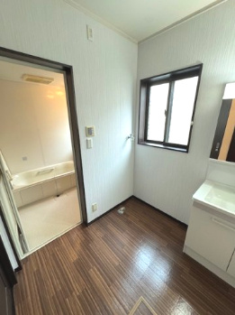 【脱衣所】 | 堺市堺区八千代通　中古戸建