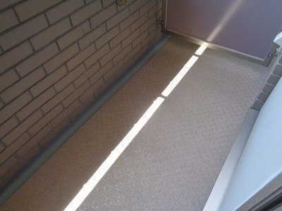 グラーサ東京イーストのバルコニー