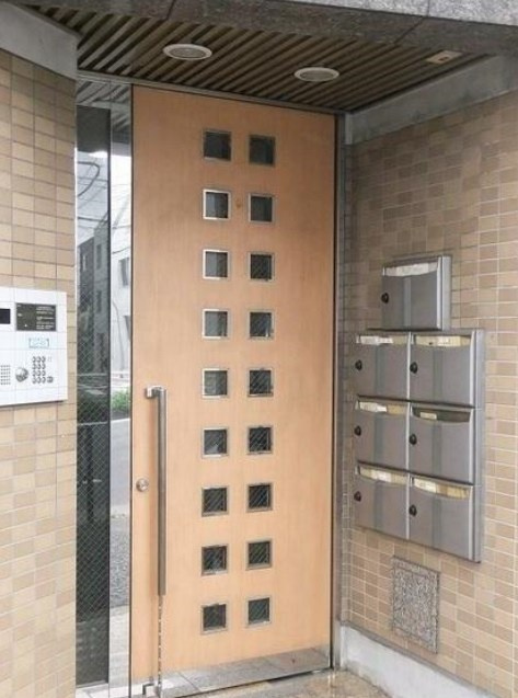 OCTOFOLIAのエントランス