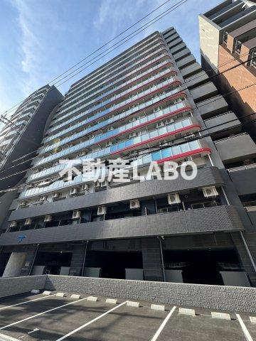 セレニテ難波グランデシュッドの外観