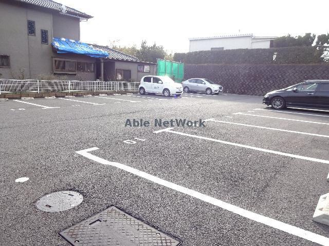 シンフォニーヒルズの駐車場|駐車場
