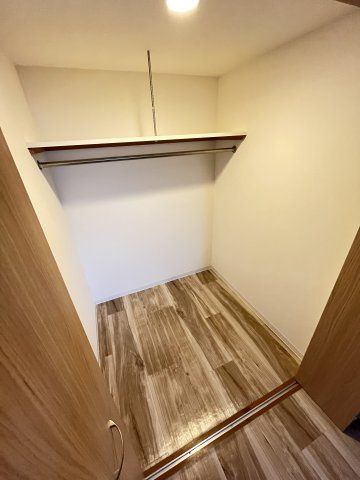 大阪市都島区片町１丁目の賃貸マンションの収納