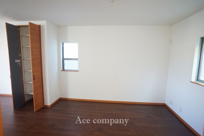 【居間・リビング】 | 八尾市八尾木北5丁目 | 【LDK：14.6帖】