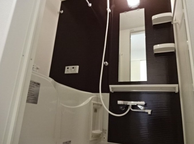 ＬＵＭＩＥＲＥ・ＭＩＺＵＭＯＴＯの浴室