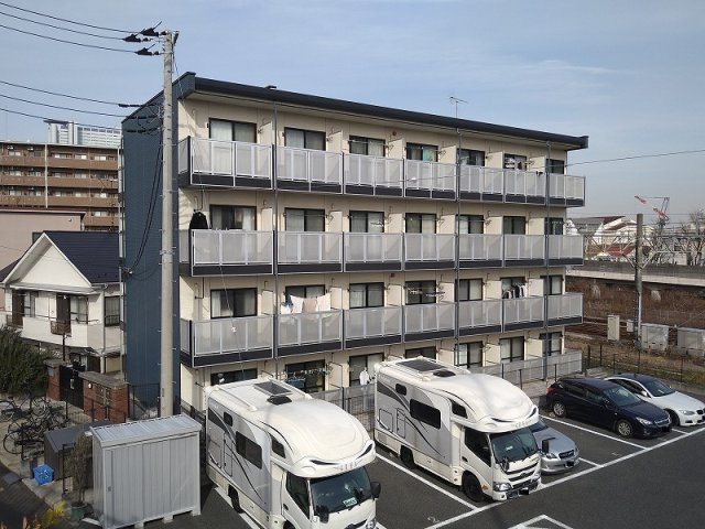 レオパレス元住吉桜下の外観