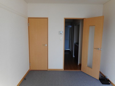 レオパレス元住吉桜下の居間・リビング