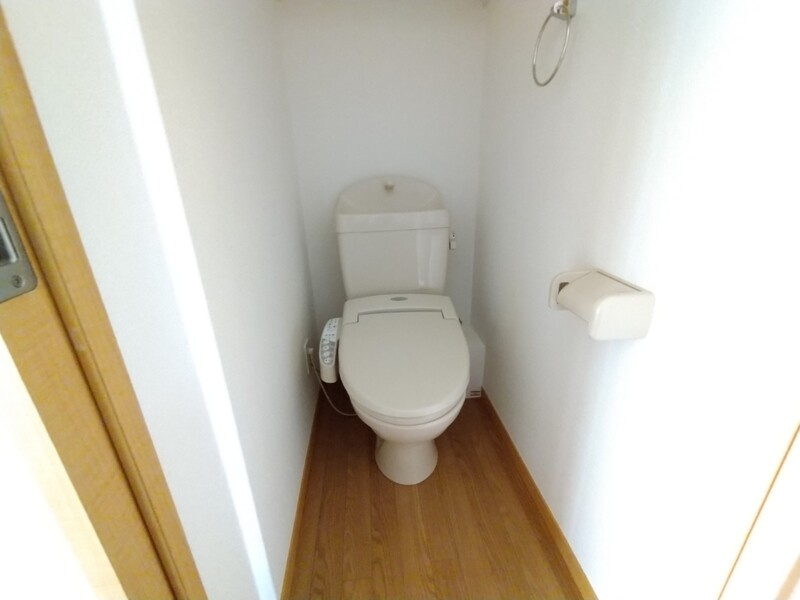 レオパレス元住吉桜下のトイレ