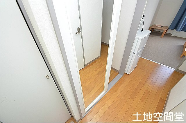 遠賀郡水巻町二東３丁目のアパートの収納