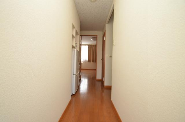 遠賀郡水巻町猪熊４丁目のアパートの玄関