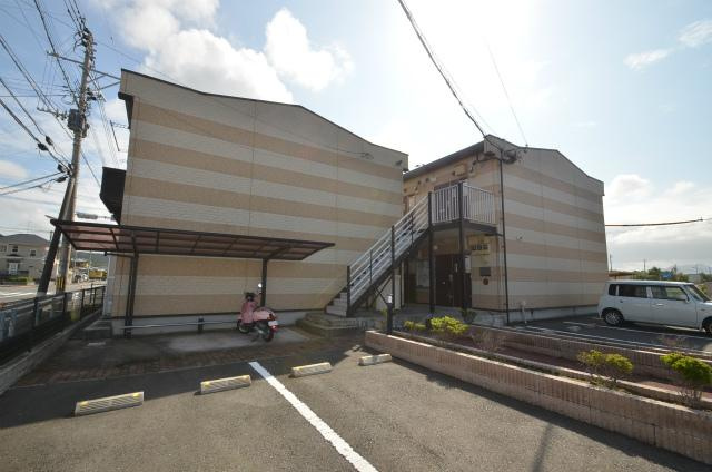 遠賀郡水巻町猪熊２丁目のアパート