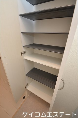 遠賀郡水巻町伊左座５丁目のアパートの玄関|同タイプ