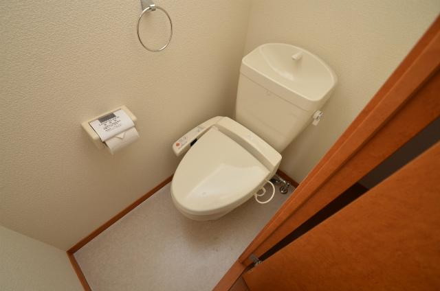 中間市岩瀬西町のアパートのトイレ