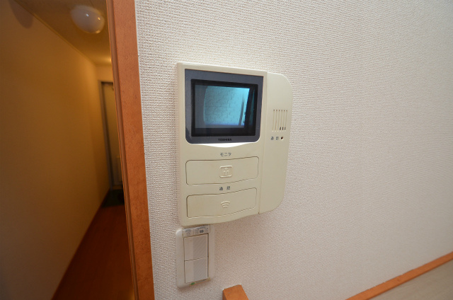 直方市大字感田のアパートのセキュリティ