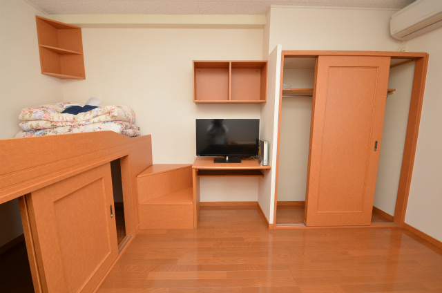 直方市湯野原２丁目のアパートの内装