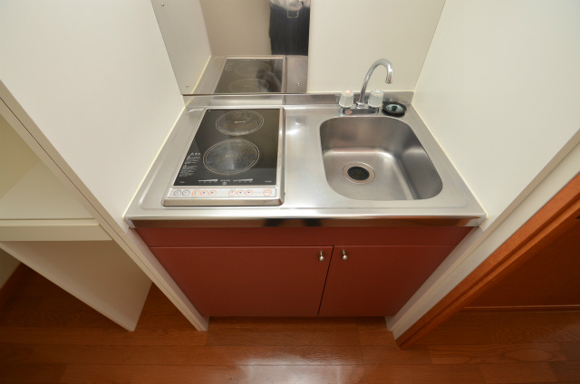 直方市湯野原２丁目のアパートのキッチン