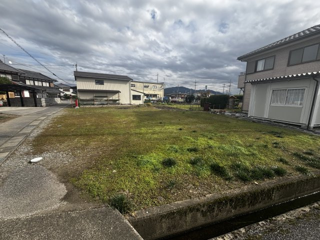 犬上郡豊郷町大字雨降野の売地の画像