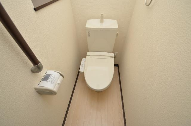 直方市大字感田のアパートのトイレ