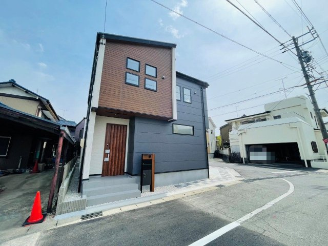 岡崎市若松町大廻　新築分譲住宅　全2棟　1号棟の外観|●完成物件の内覧受付中。
お気軽にお問合せください♪