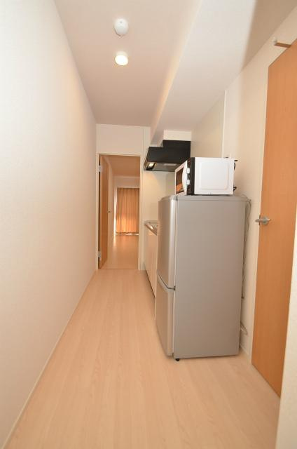 直方市大字上頓野のアパートの玄関