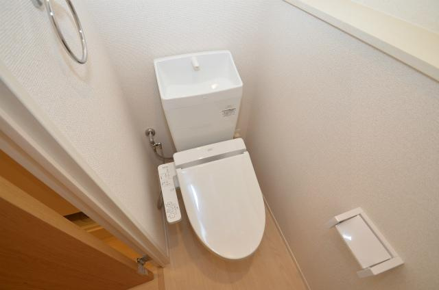 直方市大字上頓野のアパートのトイレ