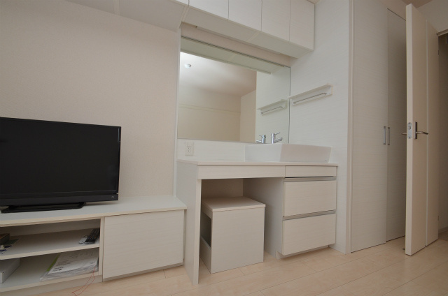 直方市大字感田のアパートの洋室|同タイプ