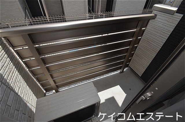 直方市大字上頓野のアパートのバルコニー